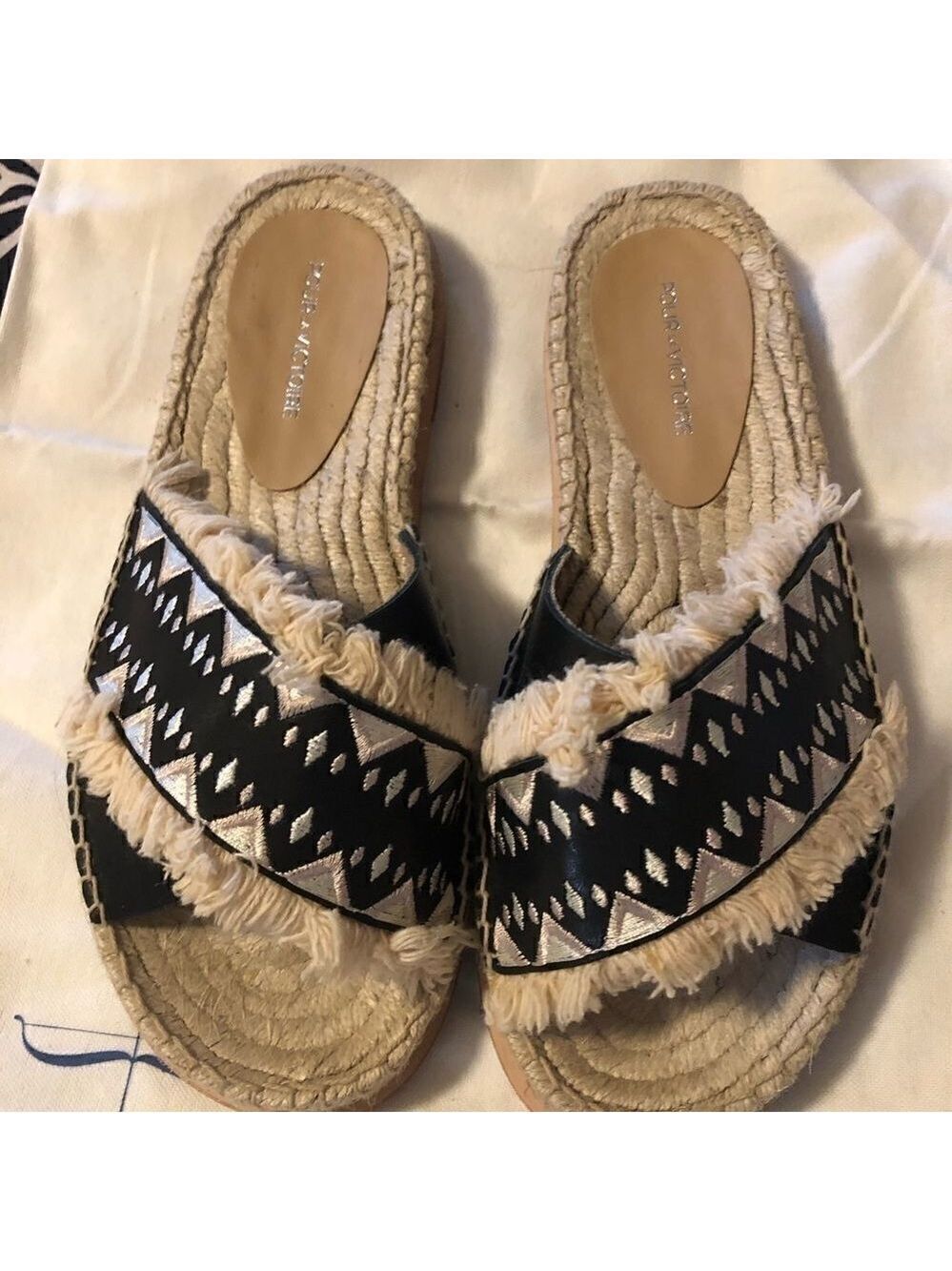 Pour La Victoire Sandal